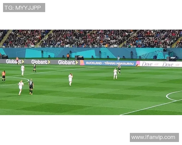 哈麦隆足球明星的辉煌历程与对世界足球的影响分析 哈麦隆足球明星的辉煌历程与对世界足球的影响分析